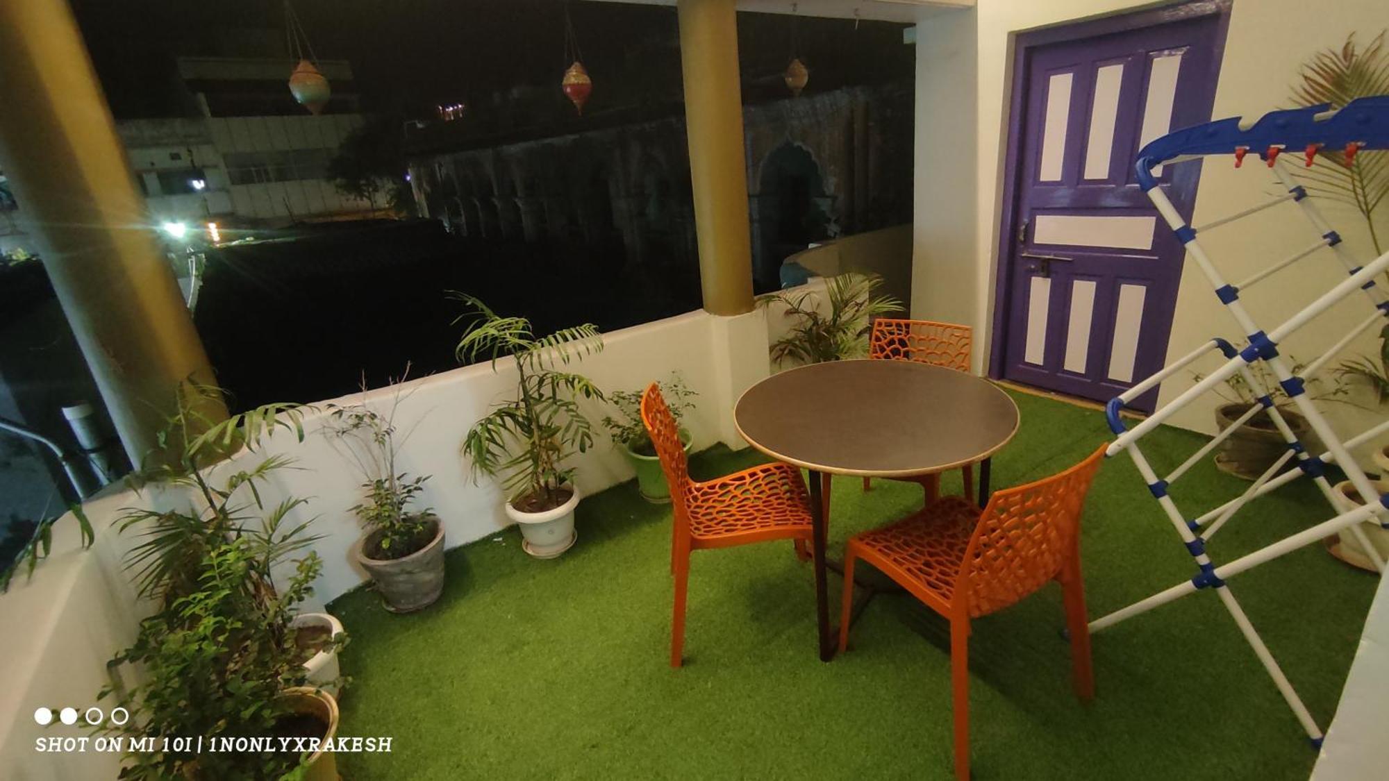 Inka Kashi Hostel Varanasi Bagian luar foto