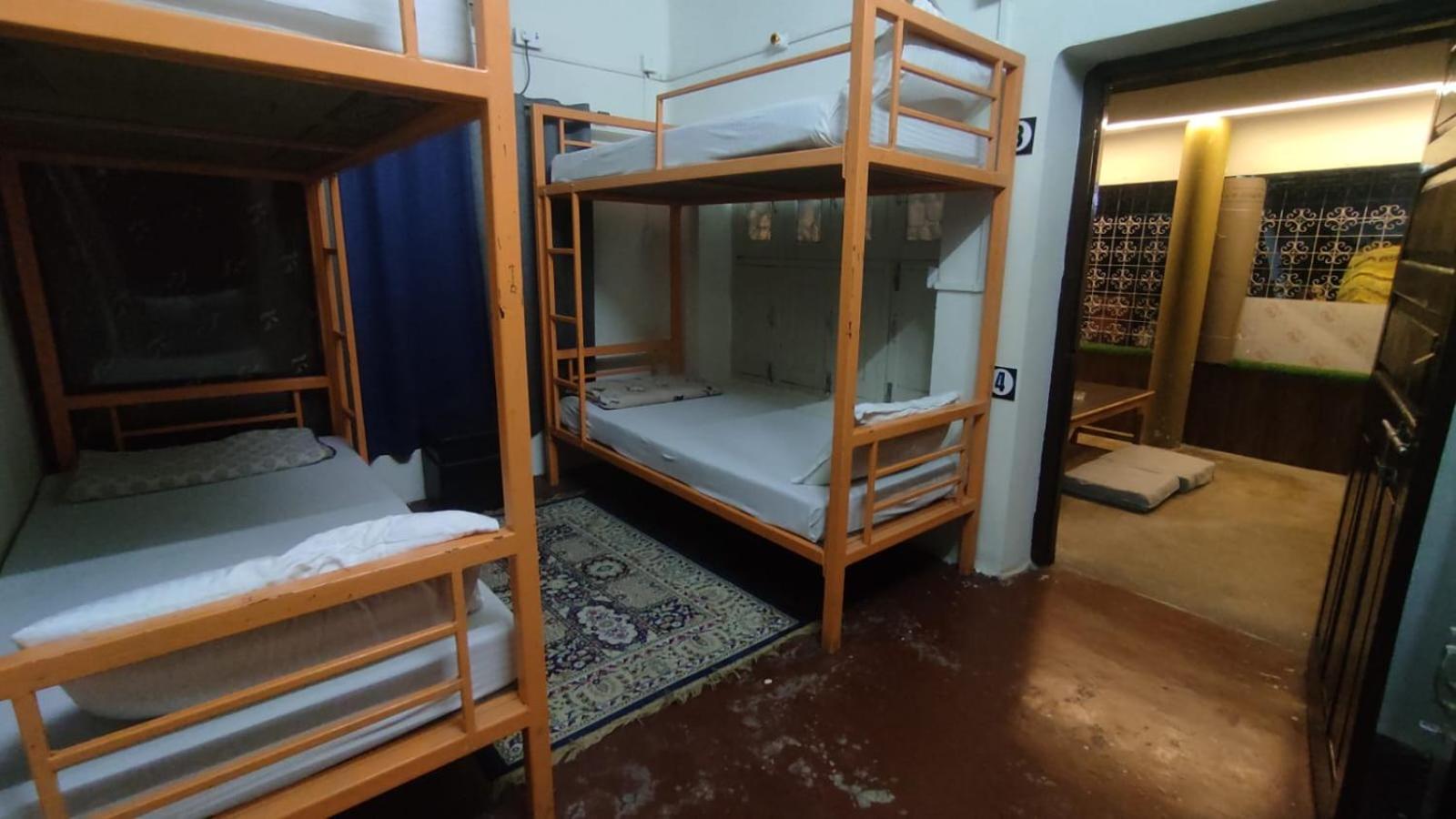 Inka Kashi Hostel Varanasi Bagian luar foto